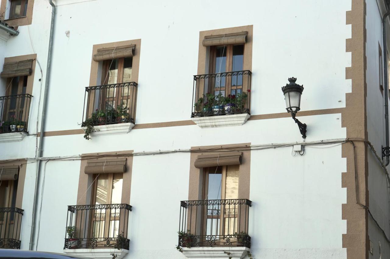 Destino Deluxe Plaza De Santiago - 2 Hab Apartment Caceres Bagian luar foto